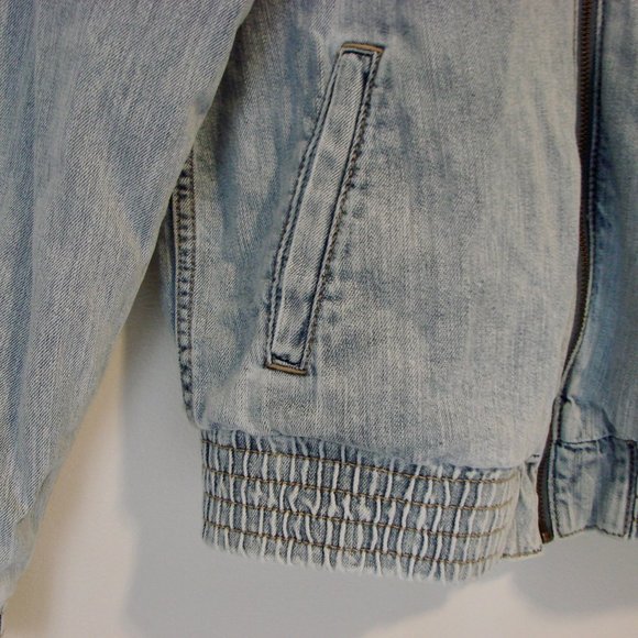 American Eagle Denim Faux Fur Lined Bomber Jacket Size Small - Picture 9 of 16